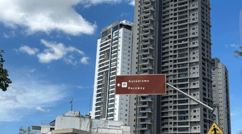 Goiânia reforça sinalização para MotoGP 2026 – Orientação Bilíngue