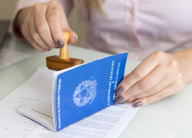 Iafas abre 27 vagas de emprego em Goiânia