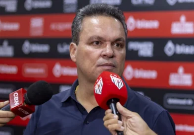 Adson elogia Atlético após empate com Athletico-PR