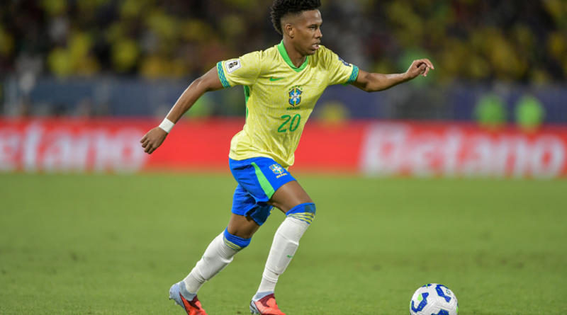 Estêvão sofre lesão grave e pode perder a Copa