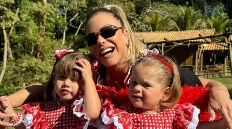 Poliana Rocha comenta desafio de ser avó dos filhos de Virginia e Zé Felipe