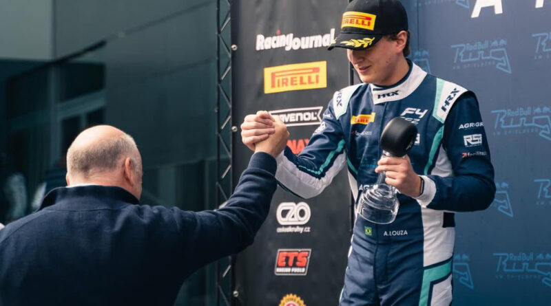 Piloto goiano brilha na Europa e mira F4 Brasil