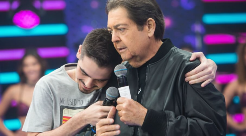 Filho de Faustão atualiza saúde do pai