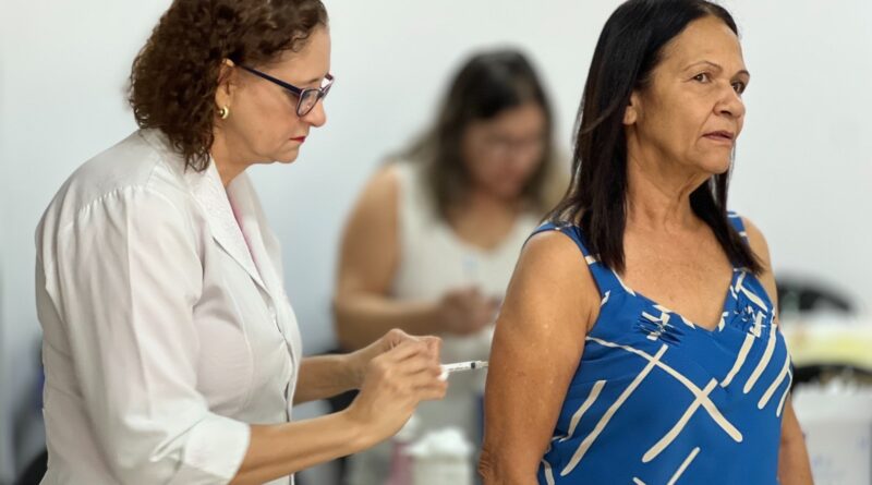 Goiânia libera vacina da gripe para toda população Goiânia libera vacina da gripe para toda população