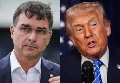 Flávio Bolsonaro aguarda encontro com Trump nos EUA Flávio Bolsonaro aguarda encontro com Trump nos EUA