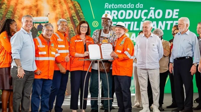 Lula defende produção nacional de fertilizantes e soberania do Brasil