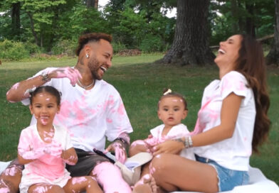 Neymar e Bruna Biancardi anunciam terceira filha Neymar e Bruna Biancardi anunciam terceira filha
