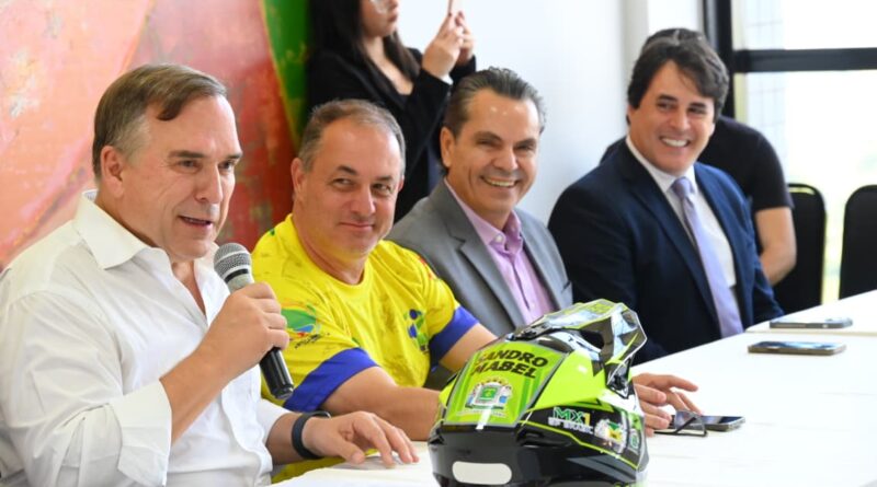 Goiânia recebe rodada tripla de motocross com atletas de 22 países Goiânia recebe rodada tripla de motocross com atletas de 22 países