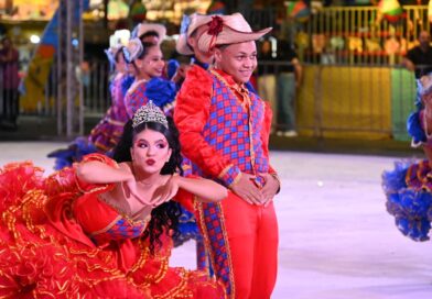 Grande Arraial de Goiânia reúne quadrilhas e público no Mutirama Grande Arraial de Goiânia reúne quadrilhas e público no Mutirama