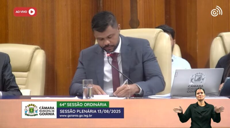 Câmara aprova isenção de ISS para recém-formados em Goiânia Câmara aprova isenção de ISS para recém-formados em Goiânia