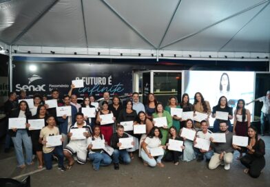 Caravana do Emprego forma primeiros alunos em Goiânia