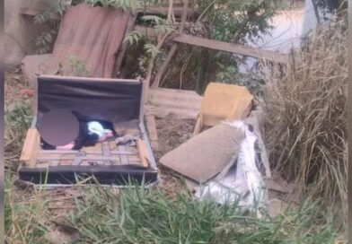 Recém-nascido é encontrado abandonado em lote de MG Recém-nascido é encontrado abandonado em lote de MG