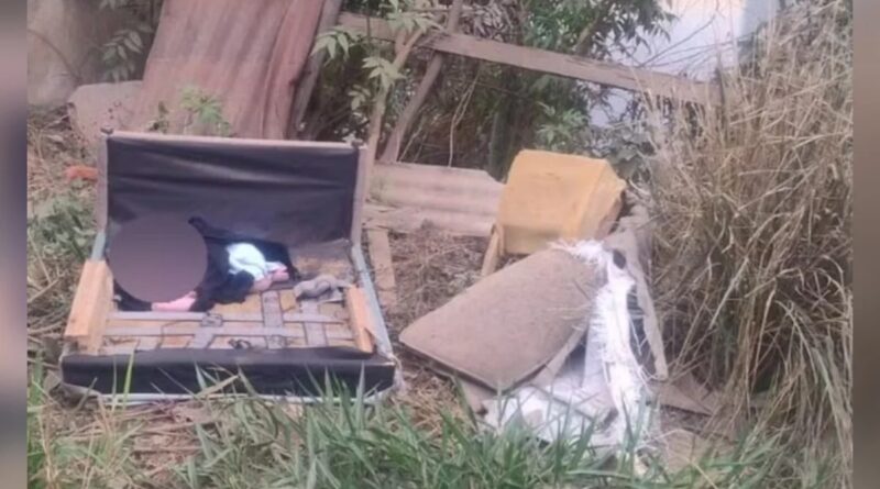 Recém-nascido é encontrado abandonado em lote de MG Recém-nascido é encontrado abandonado em lote de MG