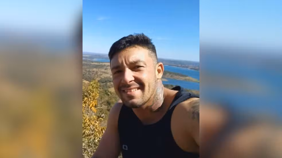 Homem que morreu em rua após esperar ambulância em Catalão pediu ajuda de porta em porta