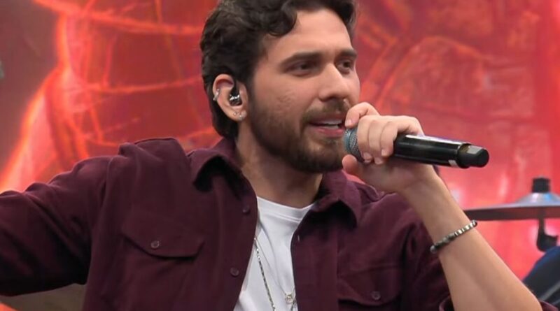 Gustavo Mioto celebra música em inglês, tema de Barretos 2026