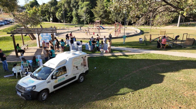 Aparecida amplia adoção de cães e gatos em parques