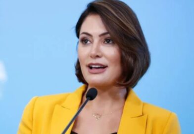Michelle Bolsonaro recebe alta após tratar cefaleia Michelle Bolsonaro recebe alta após tratar cefaleia
