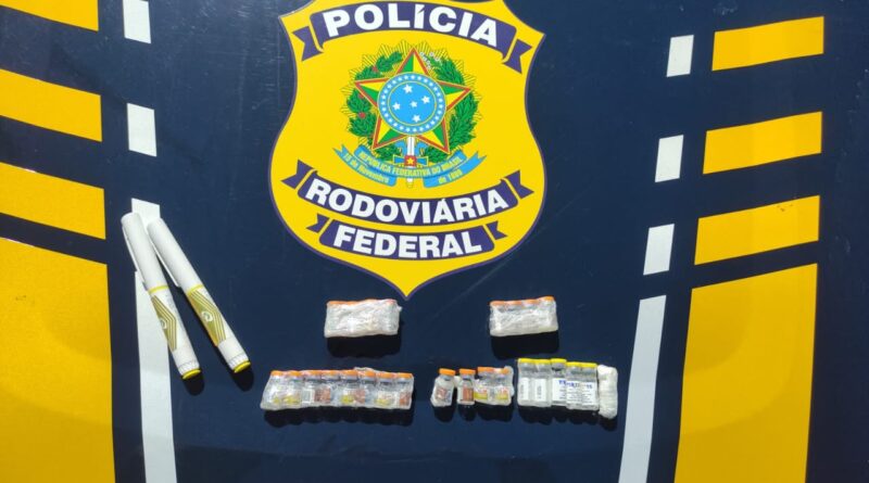 PRF apreende cigarros eletrônicos e medicamentos em Goiás