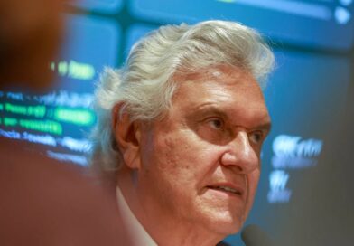 Caiado critica cancelamento de debate presidencial e fala em “golpe à democracia”