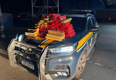 PRF apreende 80 kg de maconha escondidos em veículo