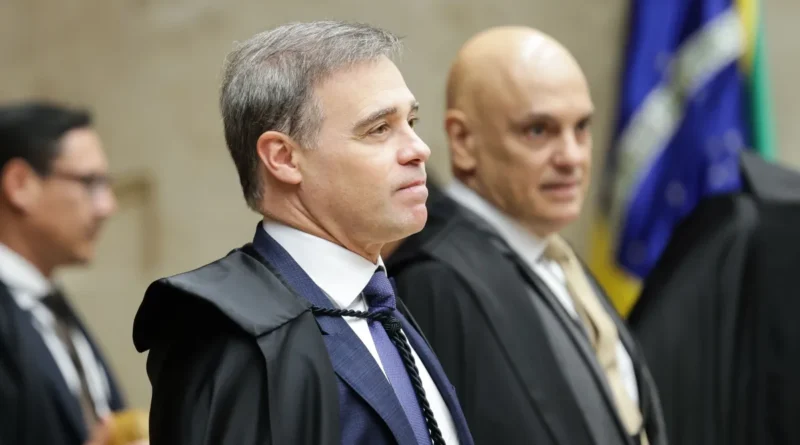 Mendonça enfrenta resistência no STF em investigação contra Moraes