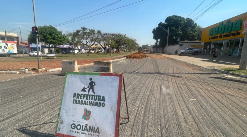 Prefeitura recapeia Avenida Itália, no Jardim Europa, em Goiânia